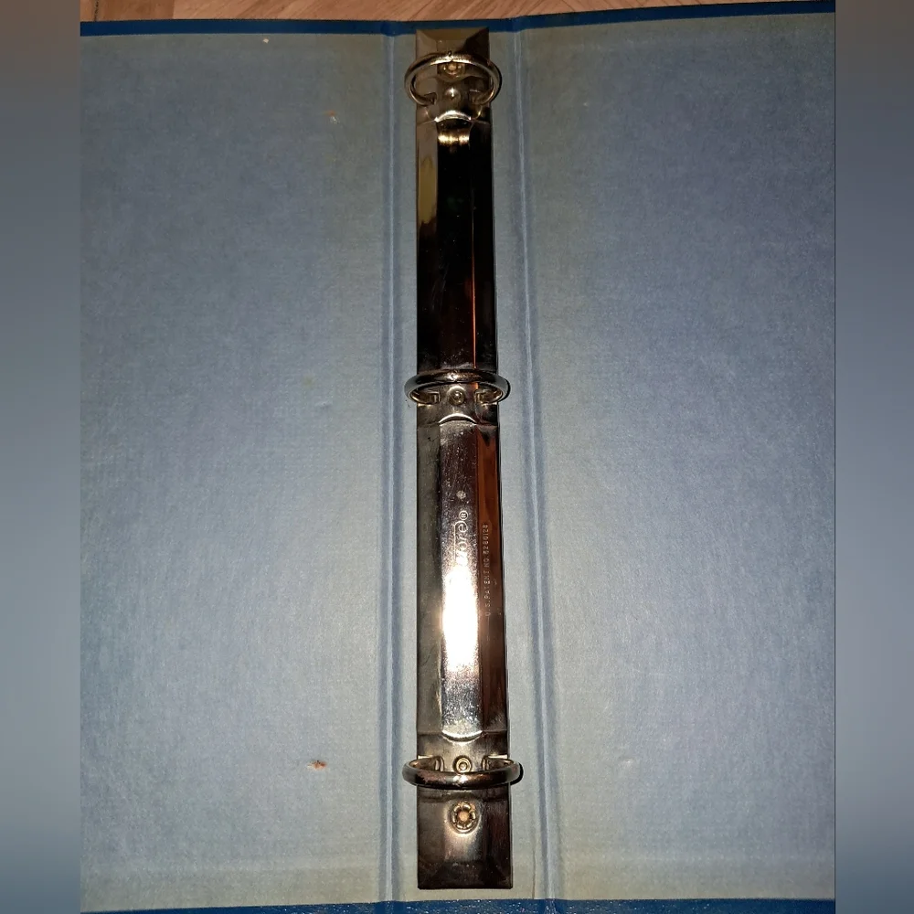 BINDER NOTEBOOK 3 RING PREOWNED